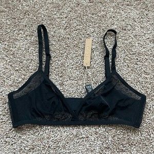 SKIMS Ultra Fine Mesh Triangle Bralette M